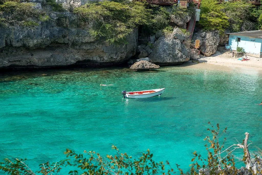 Lagun Blou Dive And Beach Resort Villa