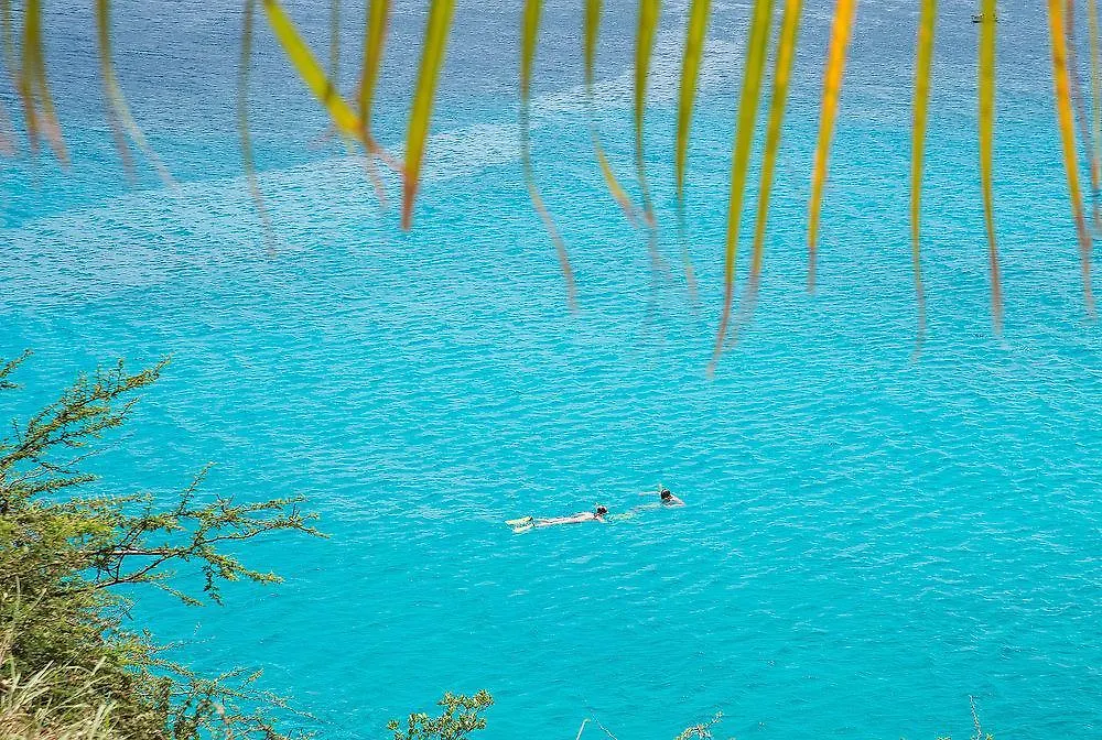 Lagun Blou Dive And Beach Resort