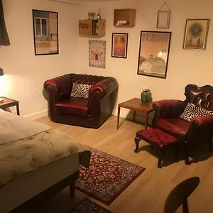  Gasthof Comfortable Large King S Bed Near Cph Centre Dänemark